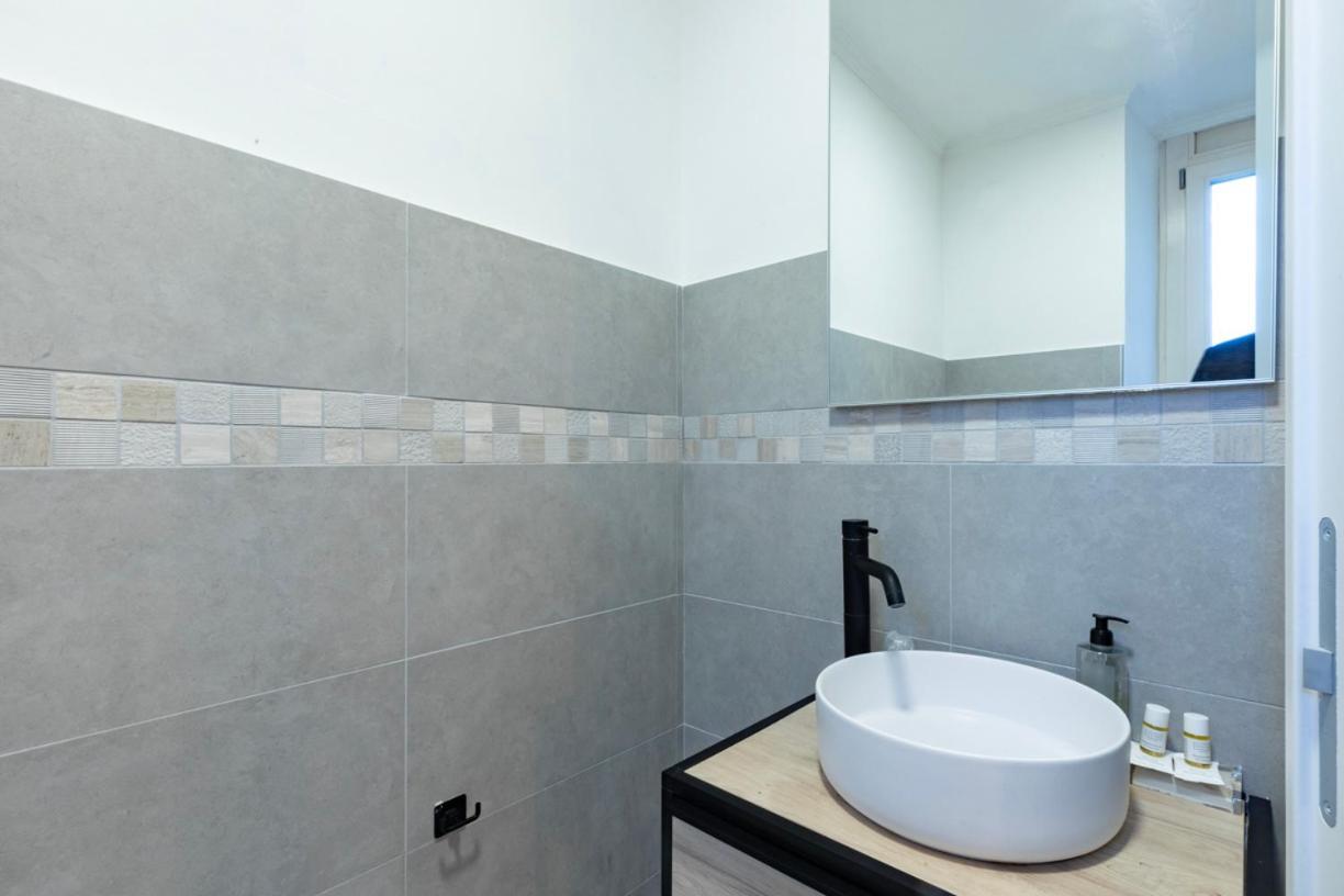 Rdr Tortona Rooms Rome Exterior photo
